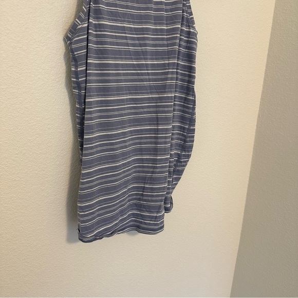 Lululemon All Tied Up Tank Top Cut Back Stripe Tempest Blue White Size 6 Women’s - Picture 4 of 8
